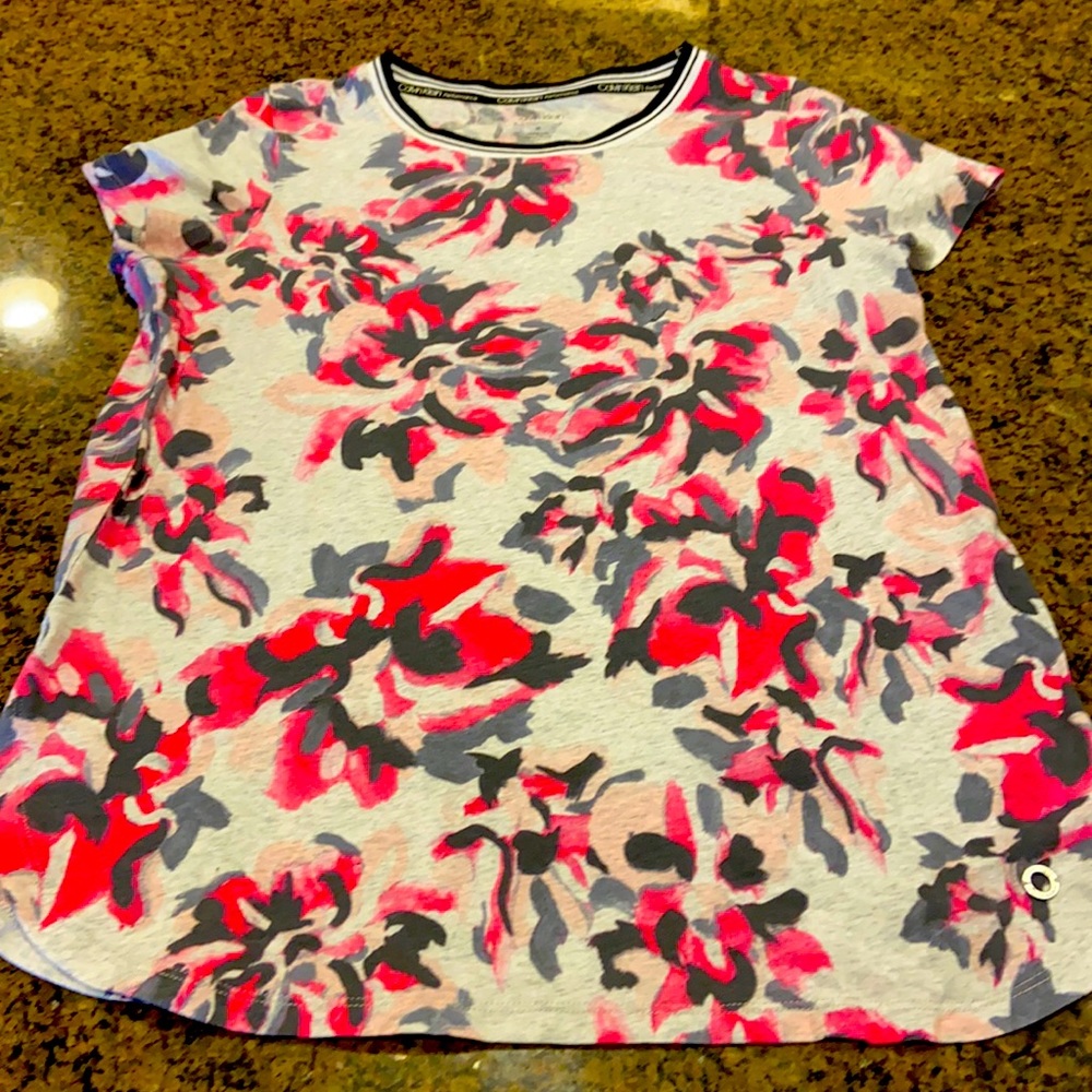 Women’s T-shirt